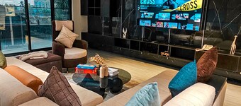 Orhue Suites Duplex with a Penthouse