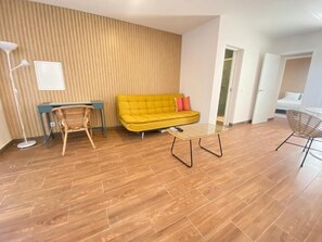 Living area - Setubal Beach Vibes - Patio (Setúbal)