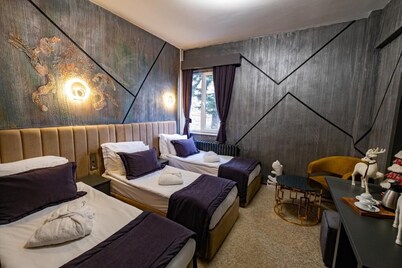 Parnassius Hotel