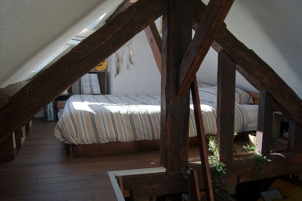 1 habitación, wifi y ropa de cama