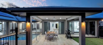 Trinity Beach Oasis: Poolside Retreat & Serenity