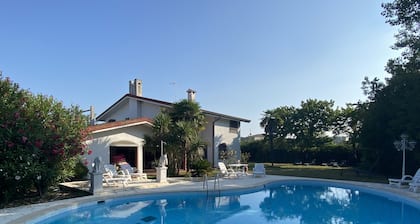 VILLA MISCHA