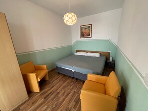 6 quartos