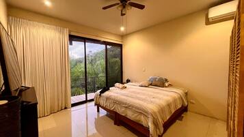 2 Schlafzimmer, Schreibtisch, kostenloses WLAN, BettwÀsche