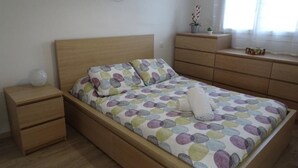 1 bedroom, iron/ironing board, WiFi, bed sheets - CANNES-Vue mer -Superb T2-3 stars -Heating/air-conditioning-Parking (Cannes)