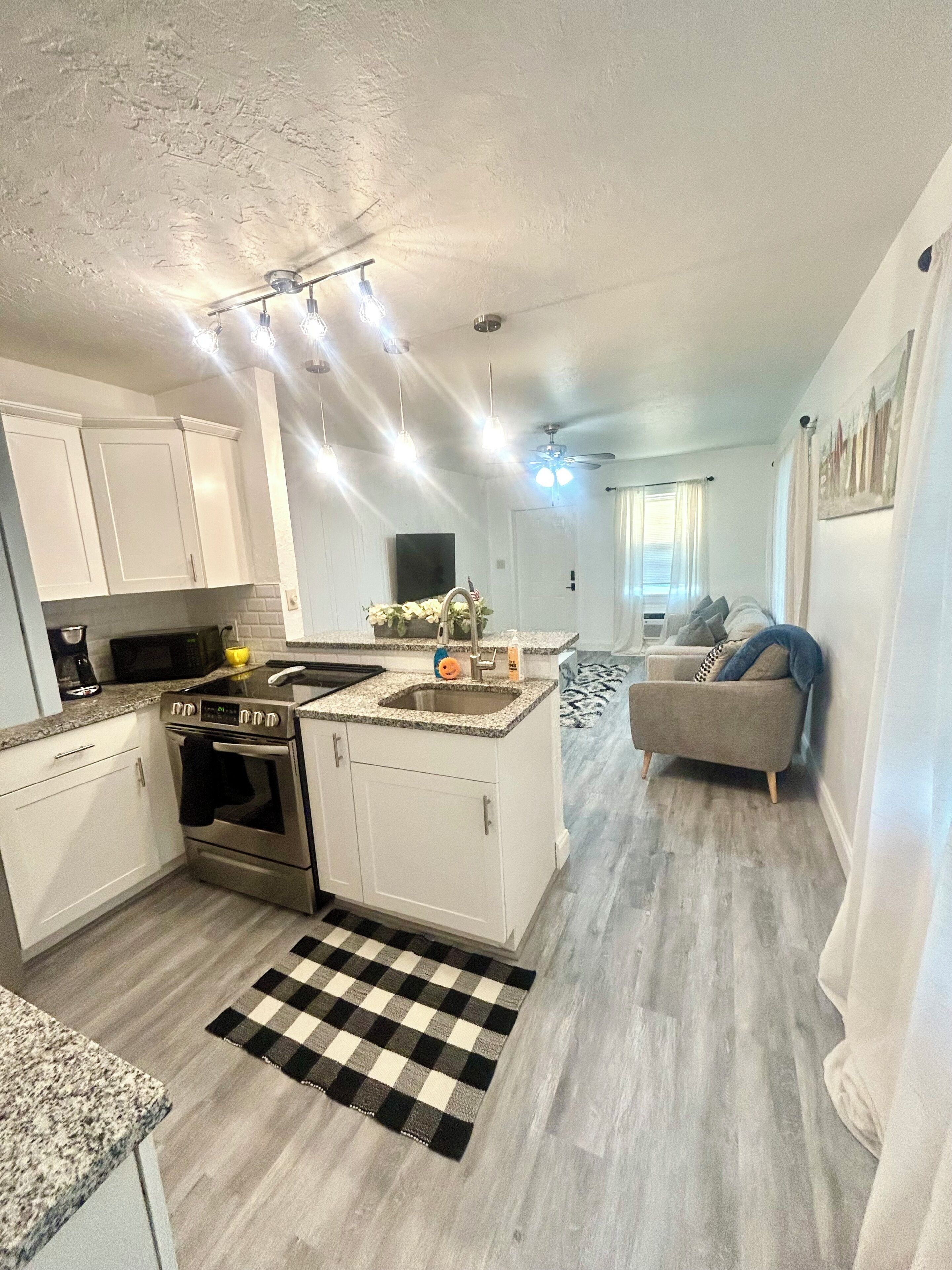 微波炉、烤箱、炉灶