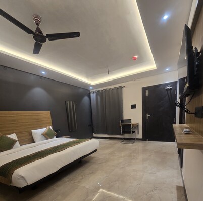 Hotel Golden Tulip'z