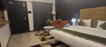 Hotel Golden Tulip'z