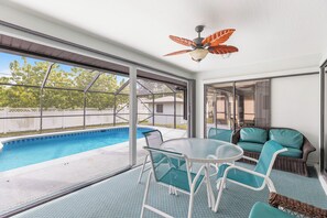 Outdoor pool, a heated pool - ☆☀︎❀Private Oasis! Heated Pool, Fenced Yard, Poolside Bathroom, Mins to Beach! (Sebastian)