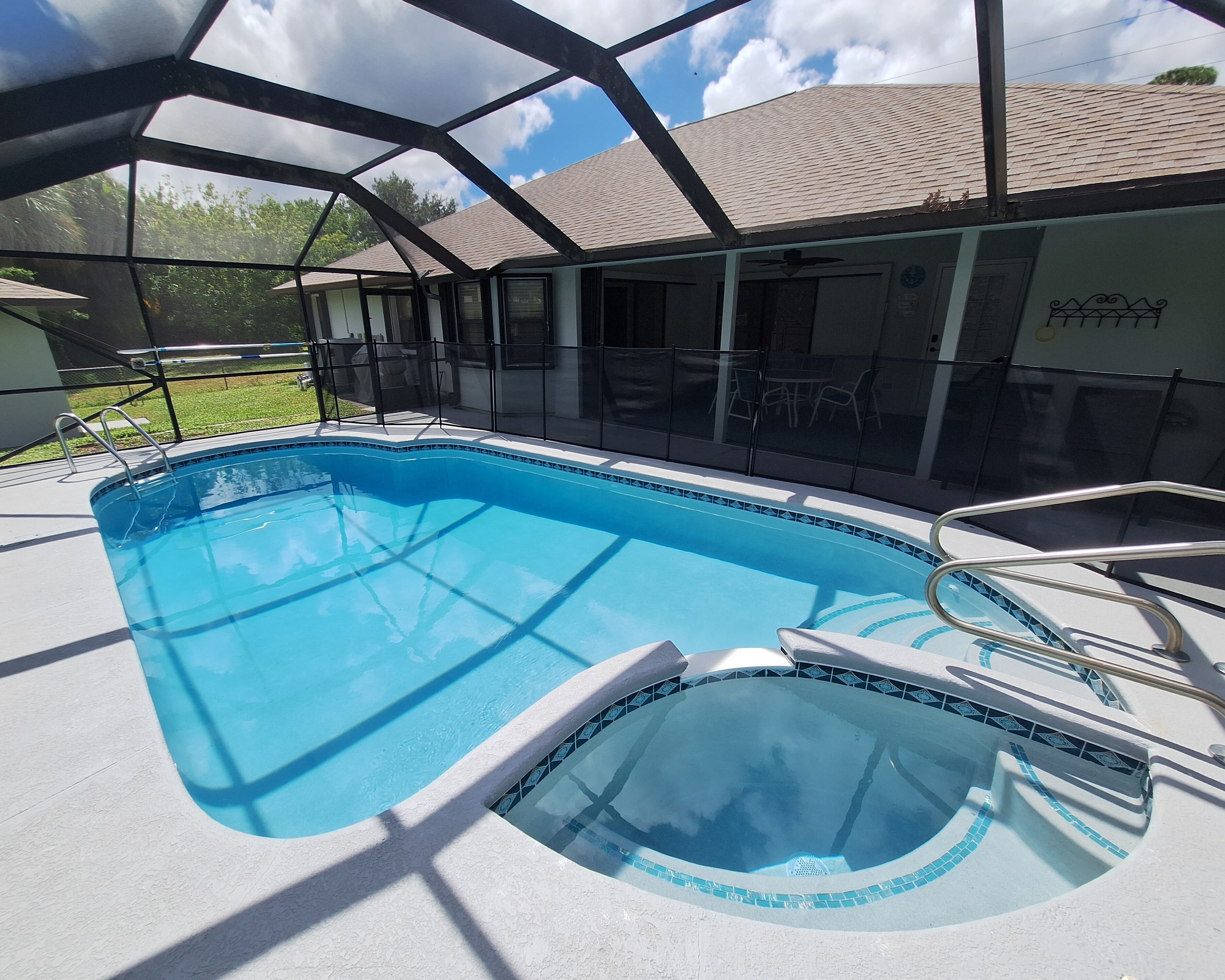 屋外プール、温水プール