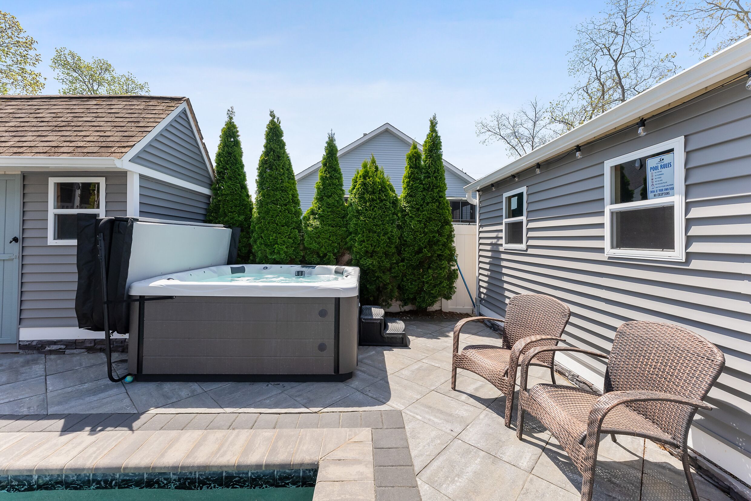 Baignoire à remous extérieure