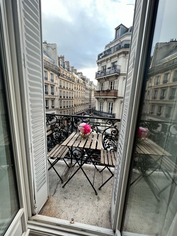 华丽开间套房 | 街景