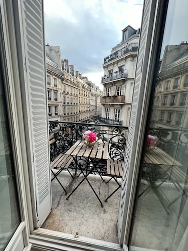 LE BEAU MARAIS