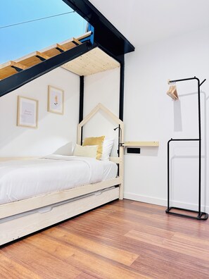 2 Schlafzimmer, Zimmersafe, Bügeleisen/Bügelbrett, Reisekinderbett