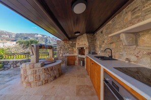 Terrace/patio - Luxurious Pool Side Villa by the sea (Budva)