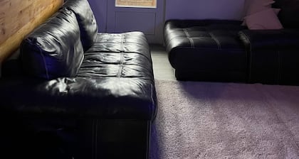 Quiet apartment in Raismes, free parking and wifi. Spa sauna at extra charge