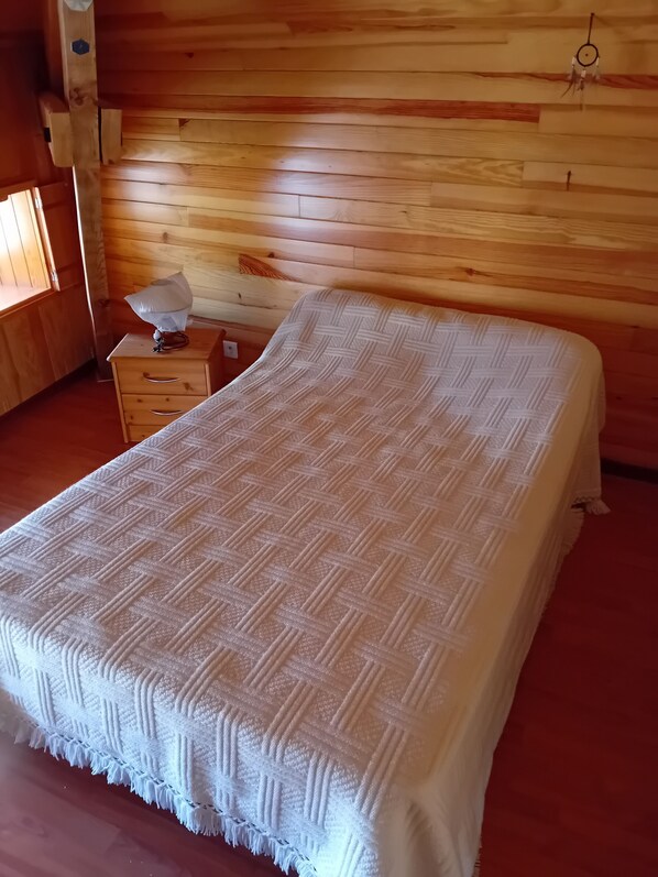 3 bedrooms, bed sheets - Gite studio village 2 persons (Saint-Alban-sur-Limagnole)