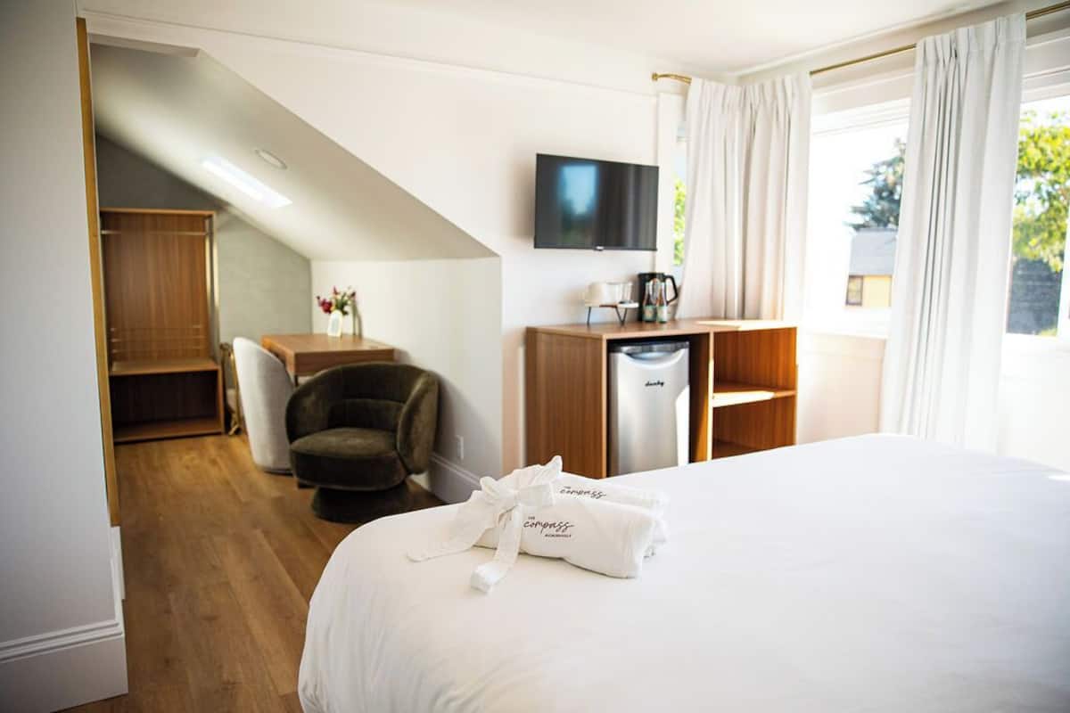 Camera Luxury, 1 letto king | Postazione laptop, tende oscuranti, insonorizzazione, Wi-Fi gratuito
