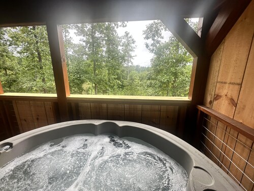 Hunky Dory - Hot Tub, Fireplace, View, WiFi