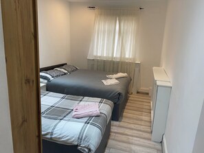 1 bedroom, iron/ironing board, WiFi, bed sheets