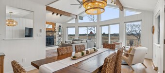 Large deck! Walk to beach-great views!