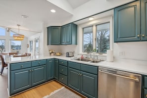 Fridge, microwave, oven, stovetop - Walk to Kennebunk beaches! 4BR home with marsh views, large deck, and firepit (Kennebunk)