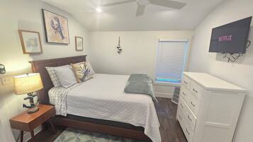 2 habitaciones, cuna de viaje, wifi gratis y ropa de cama