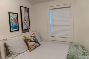 2 chambres, lit parapluie, Wi-Fi gratuit, draps fournis