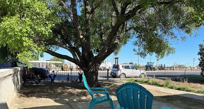 Charming house in welcoming Willcox with AC, WiFi