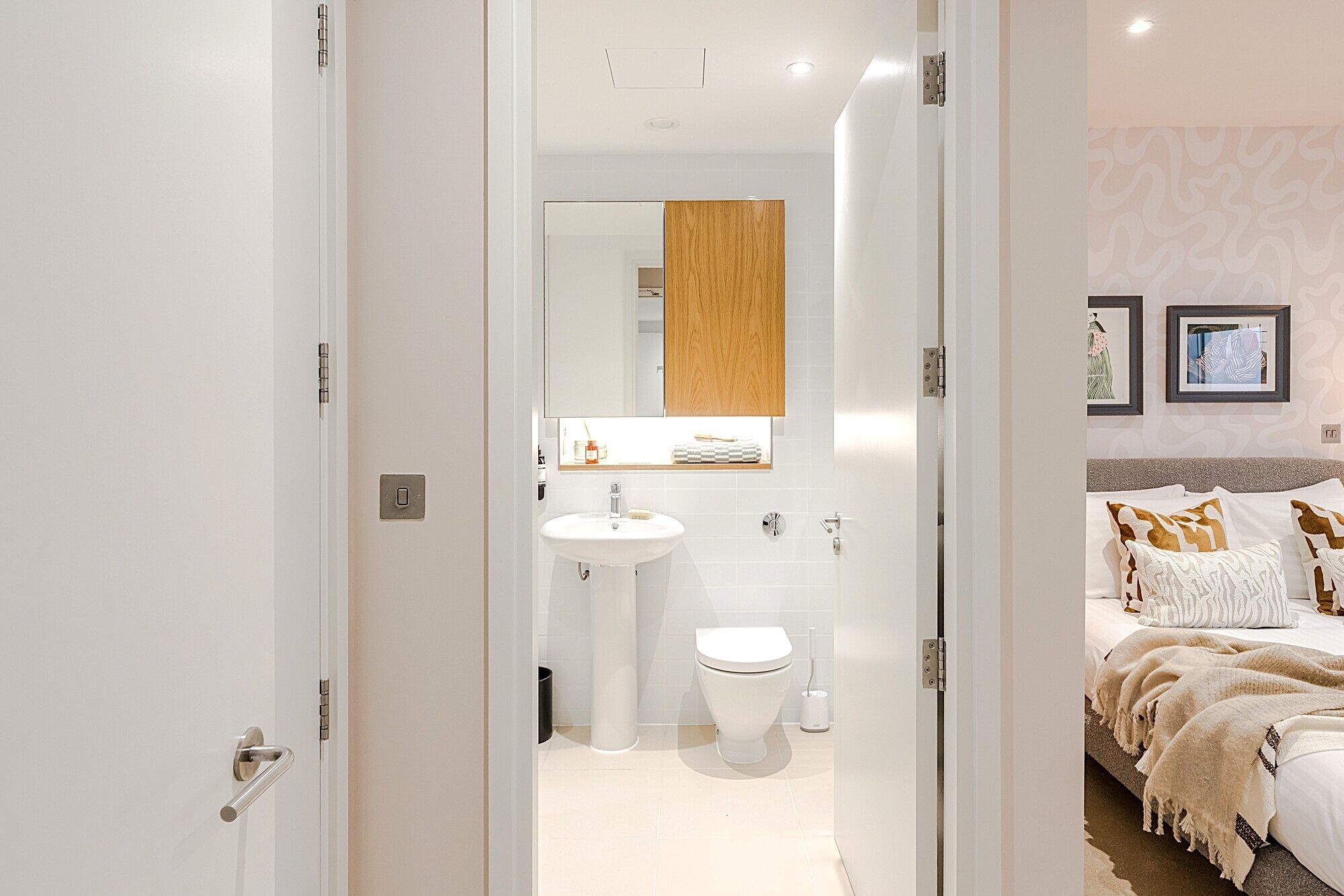 Family Apartment, City View | Bathroom | Eco-friendly toiletries, hair dryer, towels, soap