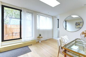 Interior - Historic Charm Overlooking Parc Lafontaine! (Montréal)