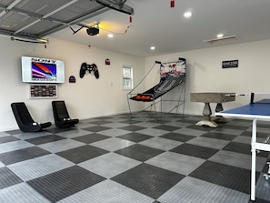 Games room - Newly Renovated Acadia Getaway with Game room! (Ellsworth)
