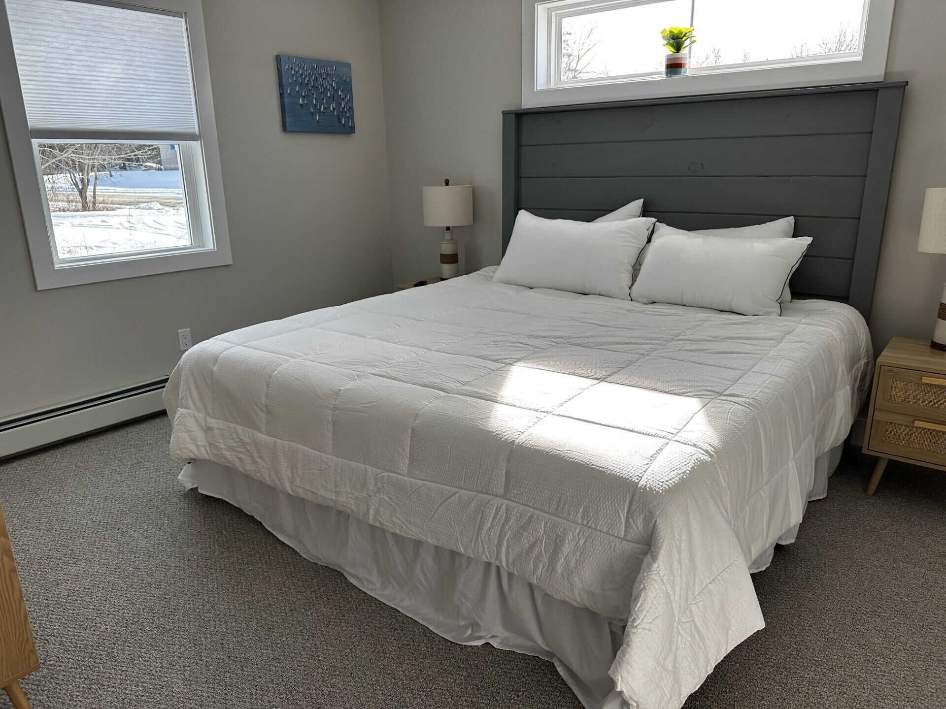 4 عدّة غرف نوم ومكواة/لوح كي وواي فاي وملاءات أسرّة