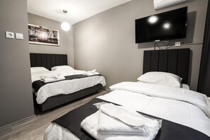 客房内保险箱、熨斗/熨衣板、免费 WiFi