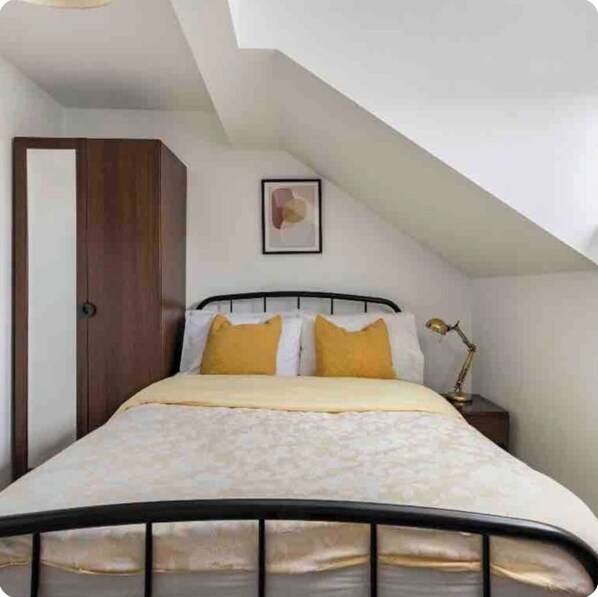 4 Schlafzimmer, Bügeleisen/Bügelbrett, WLAN, Bettwäsche