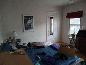 3 bedrooms, iron/ironing board, WiFi, bed sheets - Charming 3-bedroom house in wonderful Rockland with WiFi (Rockland)