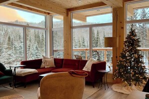 TV, fireplace, stereo - SKI Mountains 20 min | Hot tub • Fireplace • Trail (Saint-Adolphe-d`Howard)