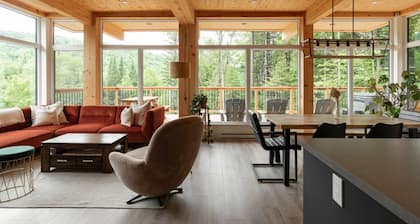 Luxe Mountain Escape | Hot Tub • Fireplace • Cozy