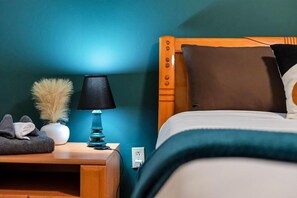 3 chambres, fer et planche à repasser, Wi-Fi, draps fournis