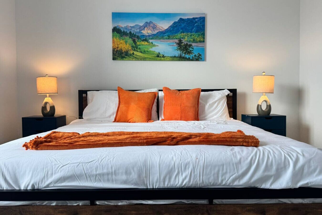 2 bedrooms, desk, iron/ironing board, free WiFi