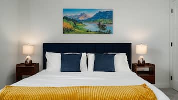 1 bedroom, desk, iron/ironing board, WiFi