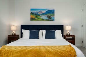 1 bedroom, desk, iron/ironing board, WiFi