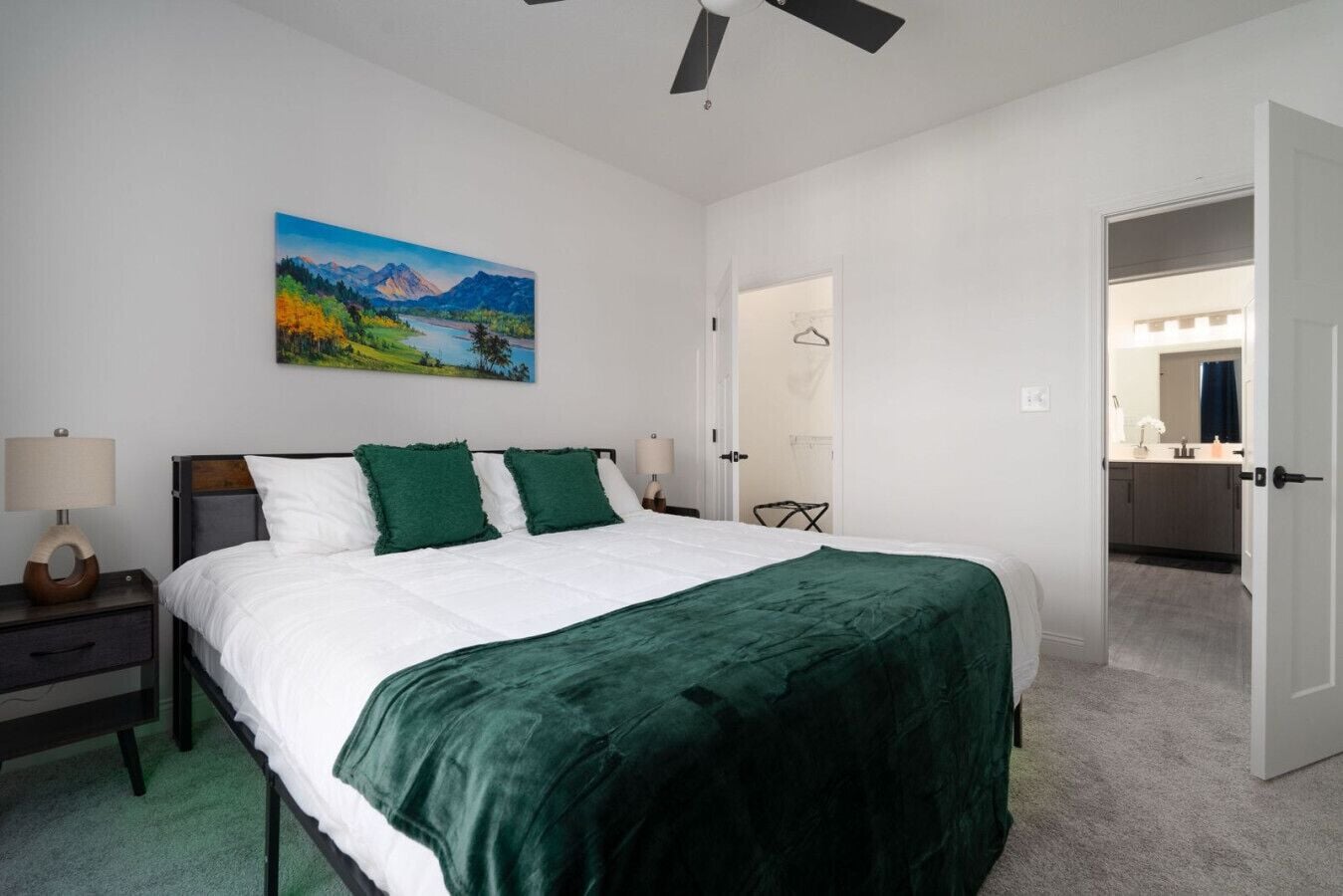 2 camere, una scrivania, ferro/asse da stiro, Wi-Fi gratuito