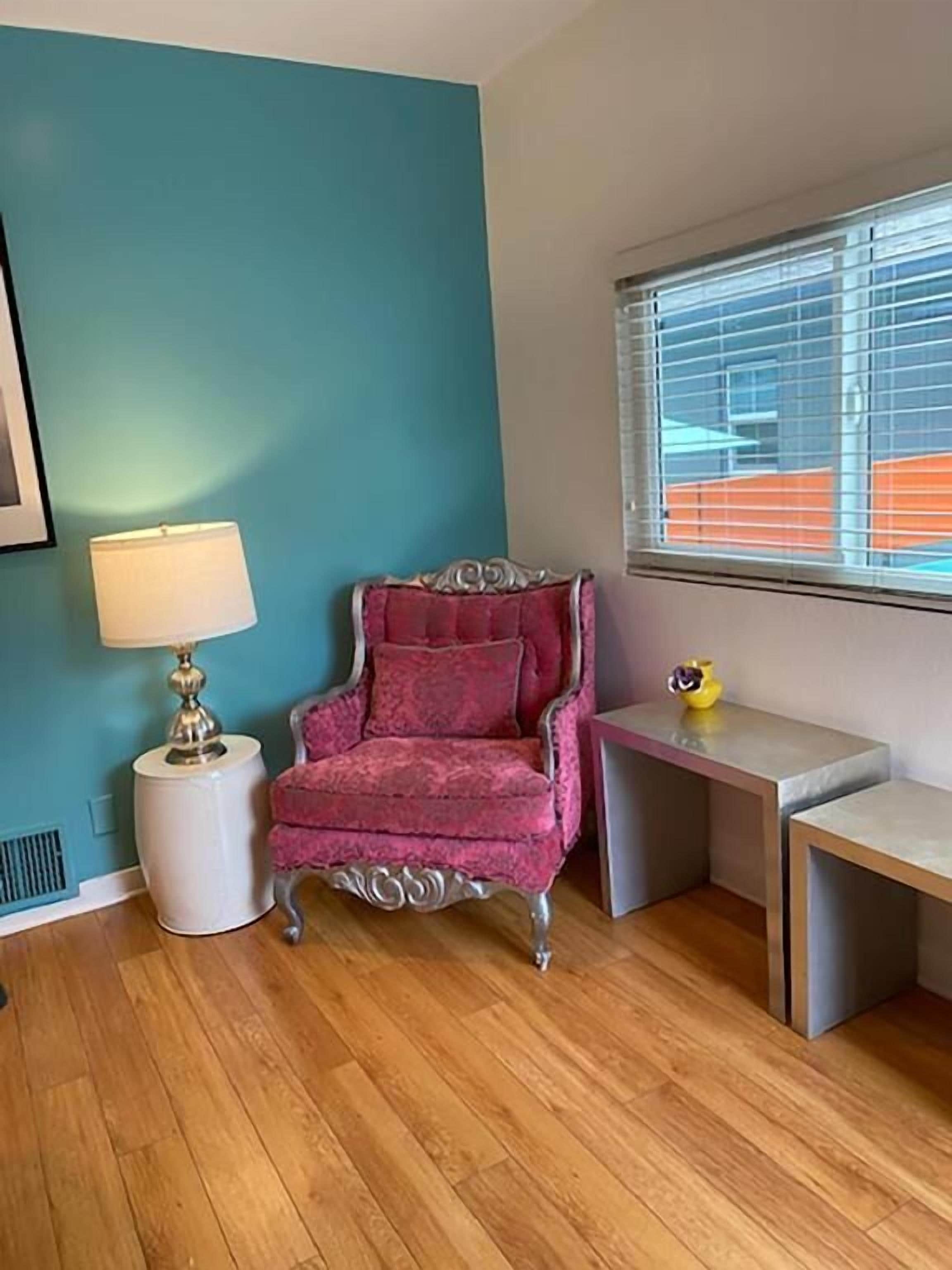 Club Double Room | Living area | 50-cm Smart TV with digital channels