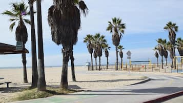 Parasols, serviettes de plage