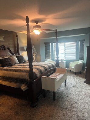 3 bedrooms, desk, iron/ironing board, free WiFi