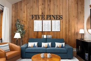 Smart TV, fireplace, stereo