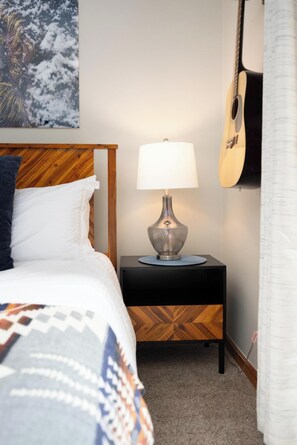 3 bedrooms, desk, iron/ironing board, free WiFi