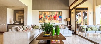 Elegant penthouse w/ stunning view over Dye Fore Golf & close to Altos de Chavón