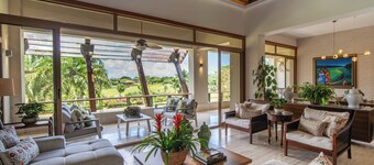 Elegant penthouse w/ stunning view over Dye Fore Golf & close to Altos de Chavón